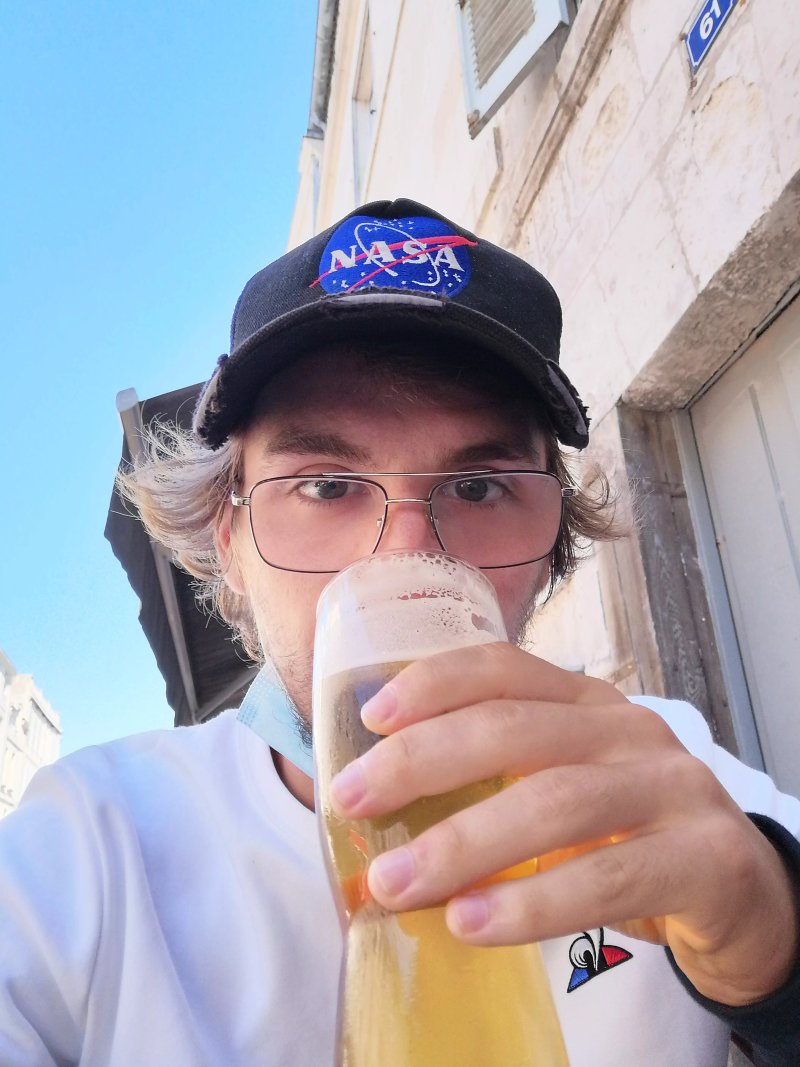 Au Fut et a Mesure