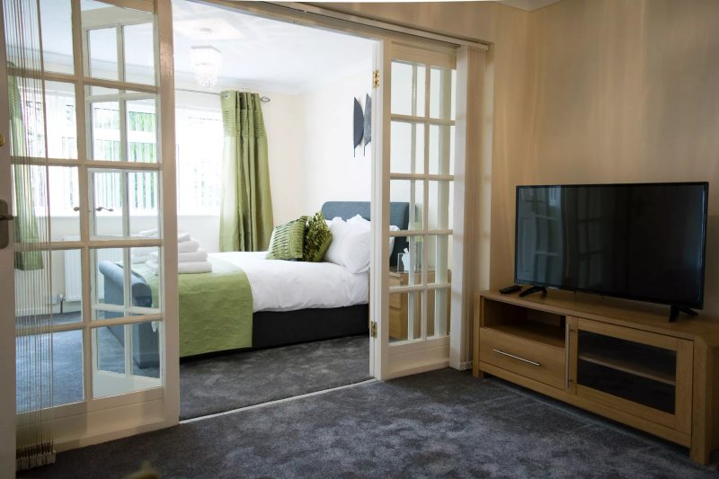 Meeting Oak Bed and Breakfast