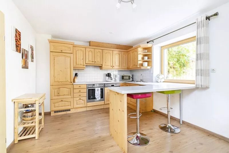 Chalet Struber - Luxury 3 Bedroom Villa In The Centre Of Zell