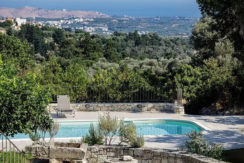 Mithonies Villa, a nature inspiring retreat - Walking distance to shops