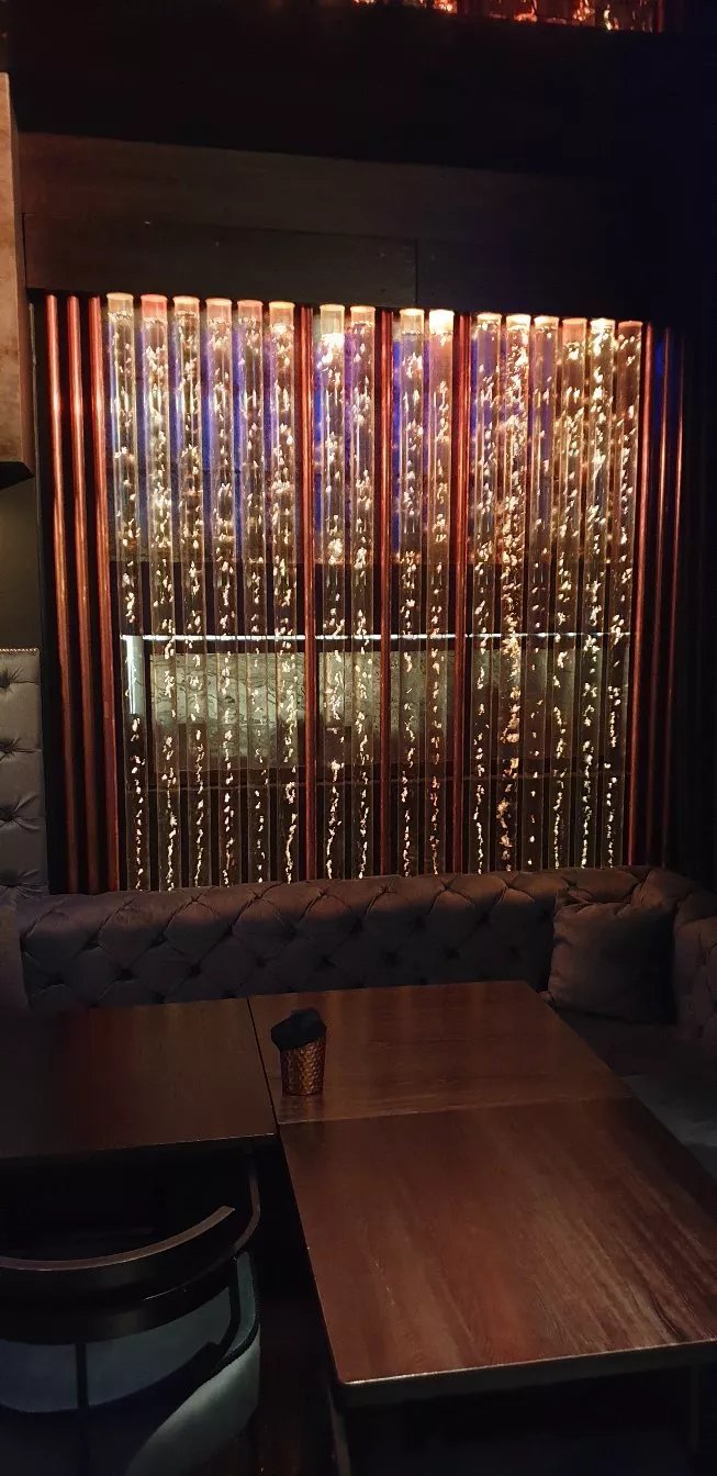 10 Reasons Lounge