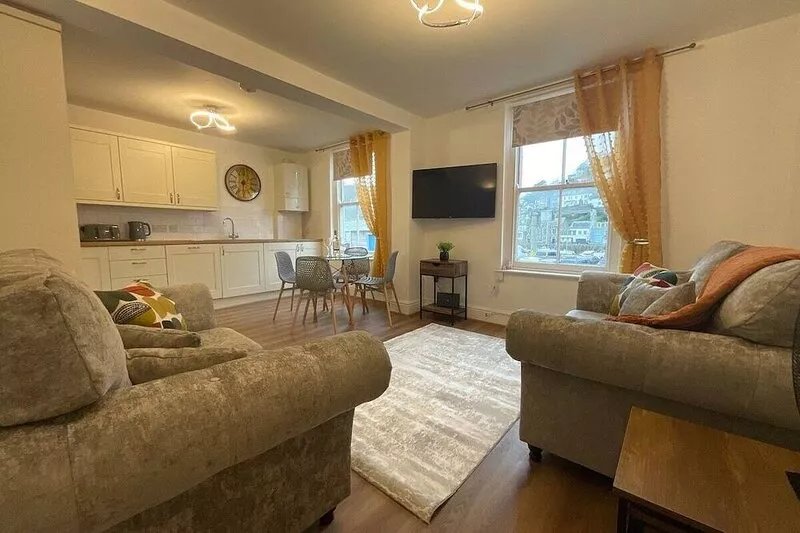 Gregory Flats No. 1, by HomeInspire