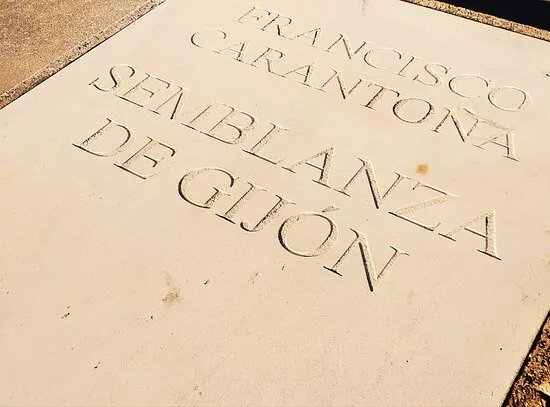 Homenaje a <Francisco Carantona>