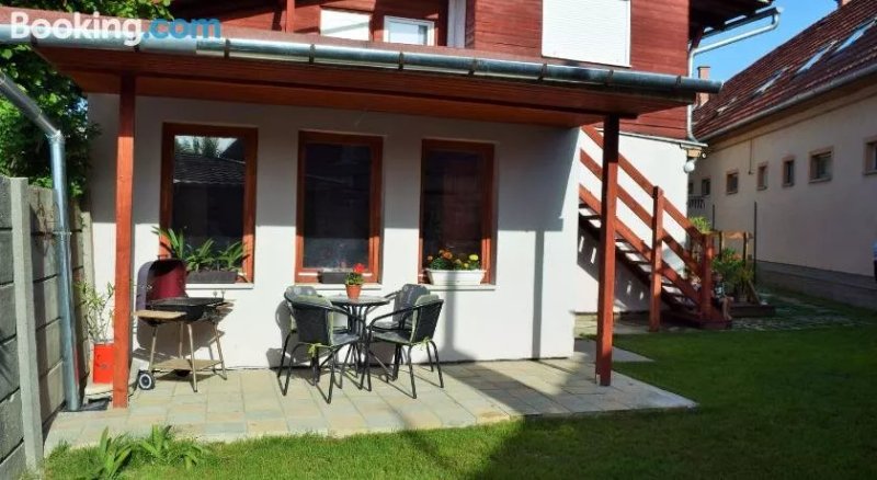 Poppy Apartman