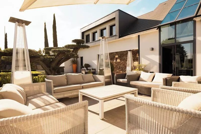 Magnifique Villa, Piscine Intérieure Chauffée, Tennis
