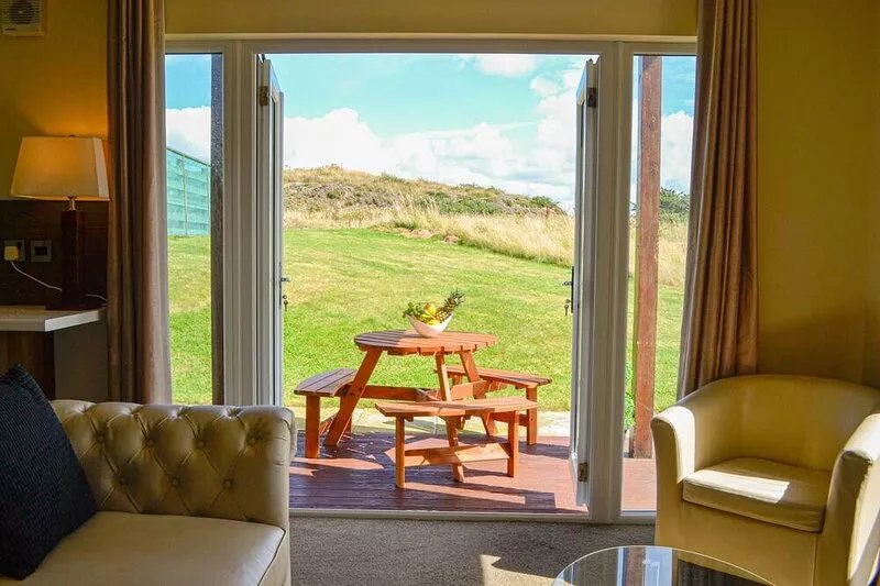 Luxury 4 Bed apartment with sea view