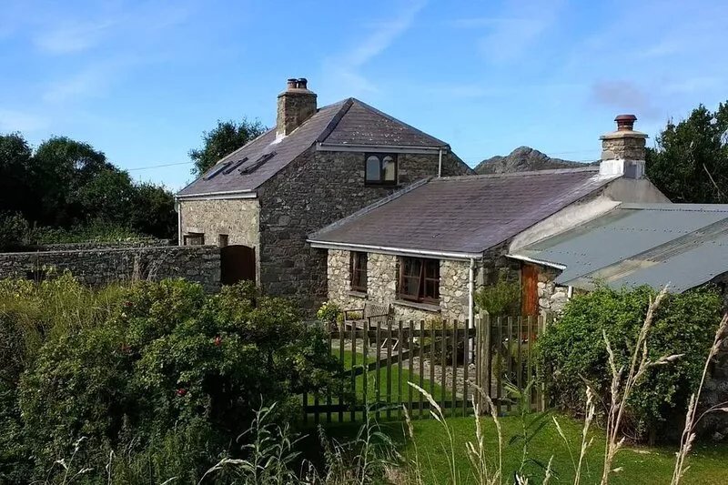 Cosy Cottage. Log Stove, Private Walled Garden, Coastal Walking From The Door.