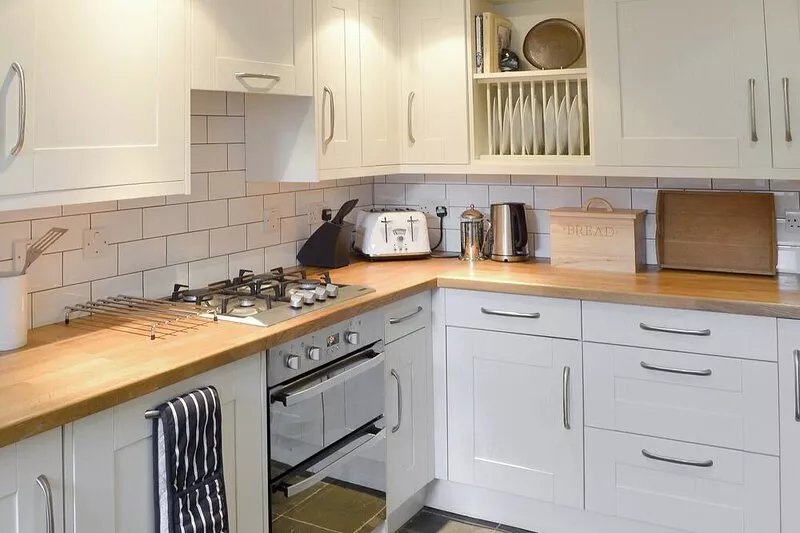 2 bedroom accommodation in Newlyn, near Penzance