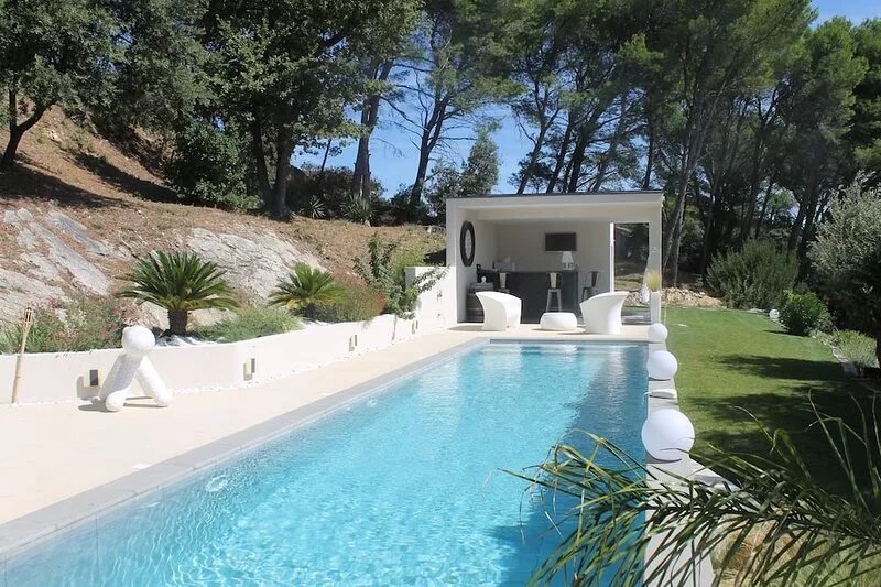 Architect house ZEN, luxury, view, calm, Provence Ardèche, Uzès, Avignon, Arles