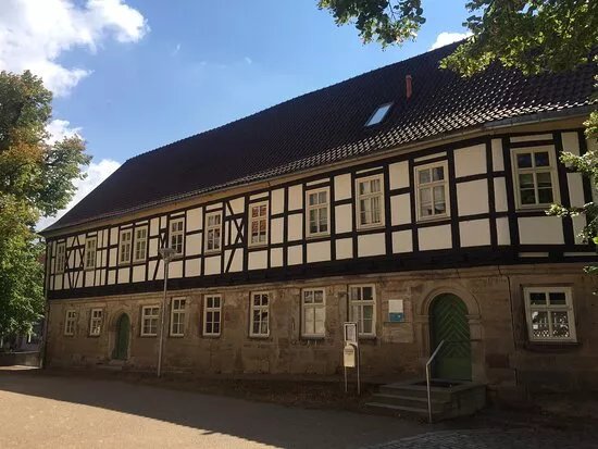 Alte Schule und Pfarrhaus