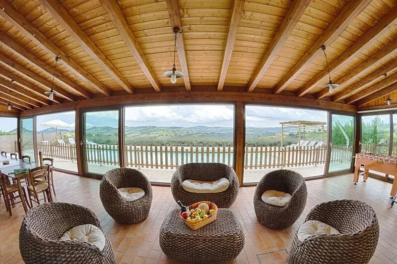 Panoramic villa with pool in the heart of Marche region