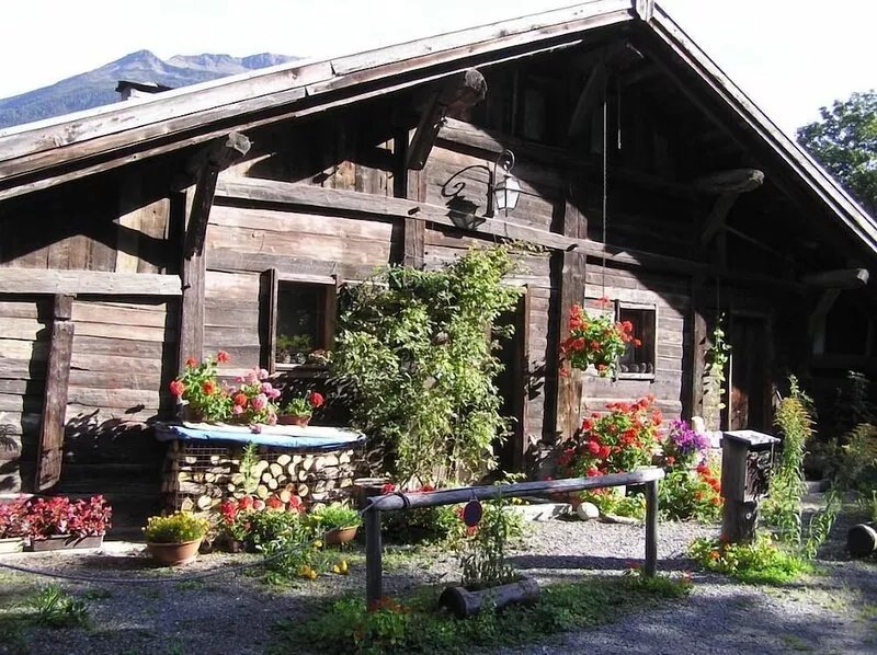 Chamonix Valley flat in an old farmhouse