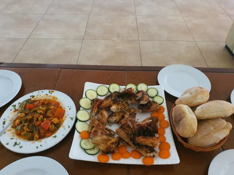 Hostel Lis Flower Restaurant