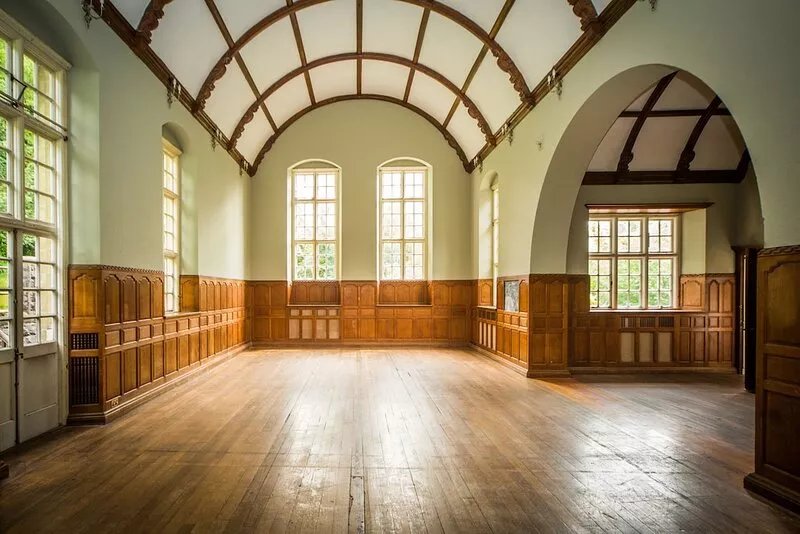 A beautiful home set in 11 acres of grounds, overlooking the Mendip Hills.