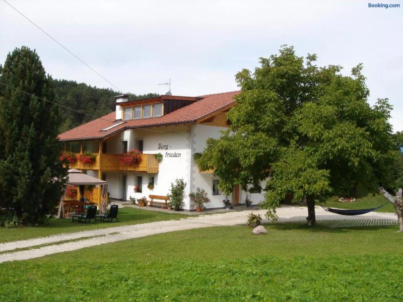 Haus Bergfrieden