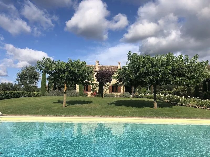 La Dolce Vita! Stunning villa, beautiful surroundings.