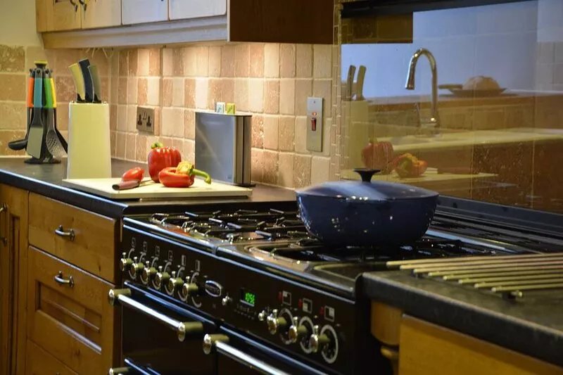 LITTLE WISSETT, ALDEBURGH, pet friendly, with open fire in Aldeburgh