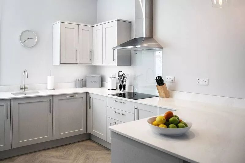 Superior deluxe 2 bedroom apartment
