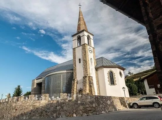 Eglise De Mase