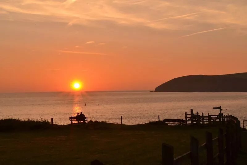 2 Bed Apartment, 5 Minutes Walk To Popular Surfing Beach and Croyde Village
