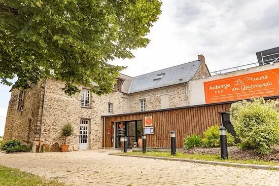 Auberge Le Prieure Des Gourmands Hotel