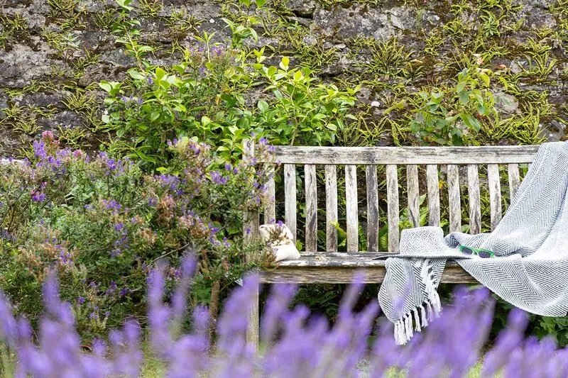 Beautifully Presented Cottage for Four with Wood Burner