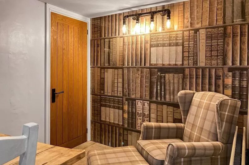 A traditional Lakeland cottage situated in the heart of Portinscale village.