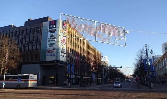 Shopping Center Trio