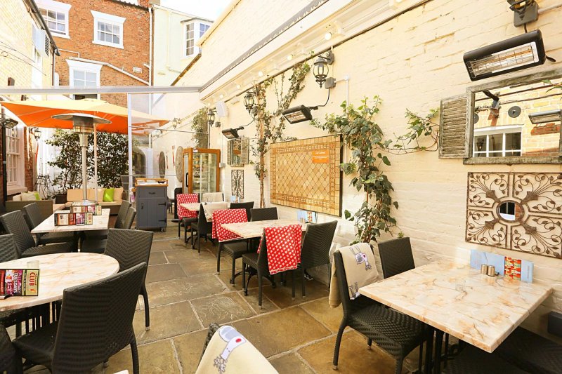 Lucia Wine Bar & Grill