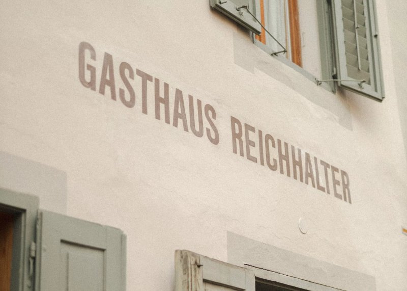 1477 Reichhalter