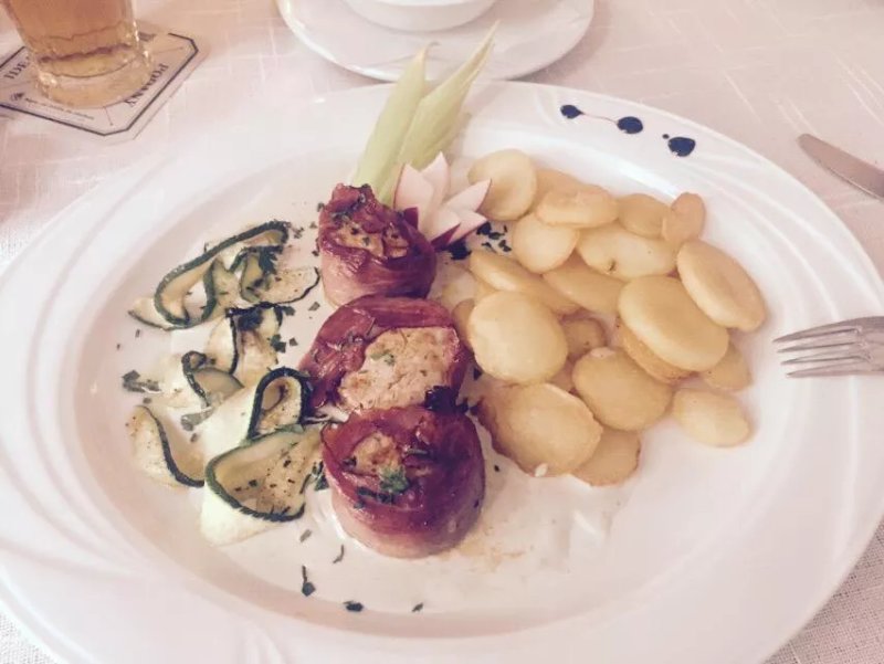 Italia, Restauracja Pizzeria
