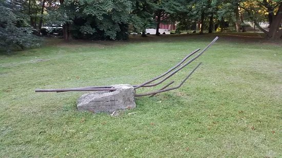 Skulptur "Annaherung II"