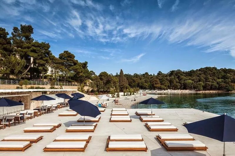 Two bedroom apartment with terrace Rovinj (A-19088-b)