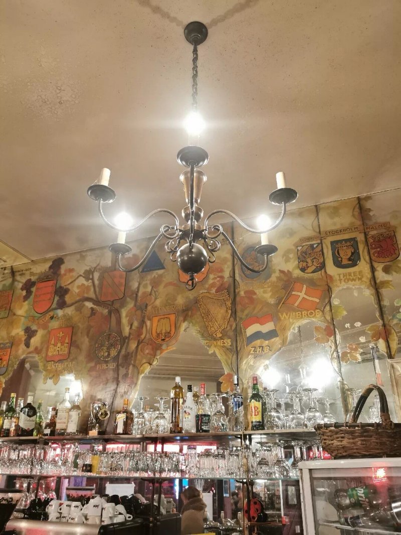 Le Petit Bar Du Theatre Mr Gilles A Paris