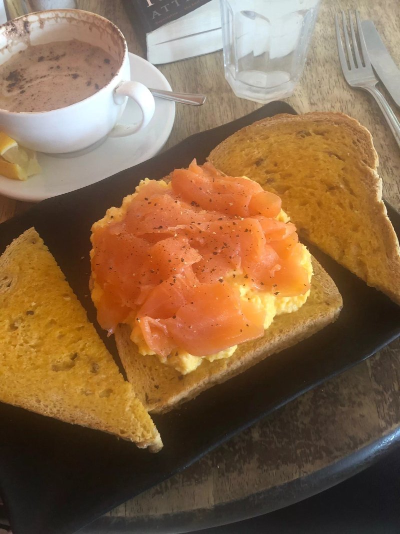 Belmondo Cafe