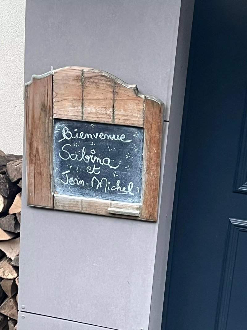 Le Belvédère : Chambres Et Table D'hôtes