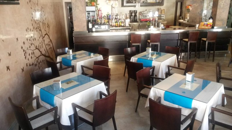 Angela Cafe