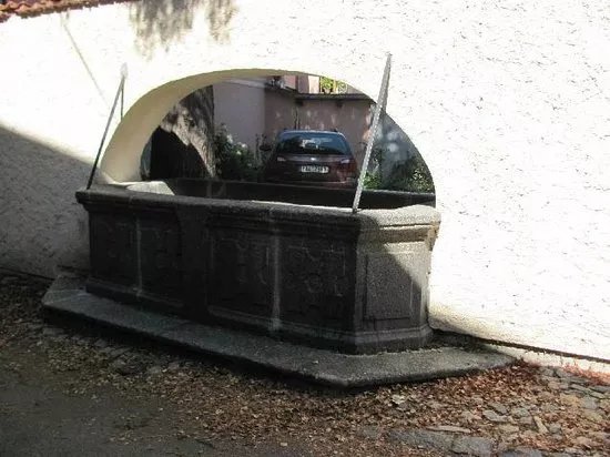 Dlouha Fountain
