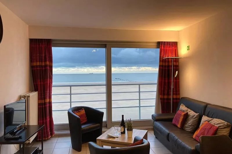 Cosy apartment directly on the beach in Knokke