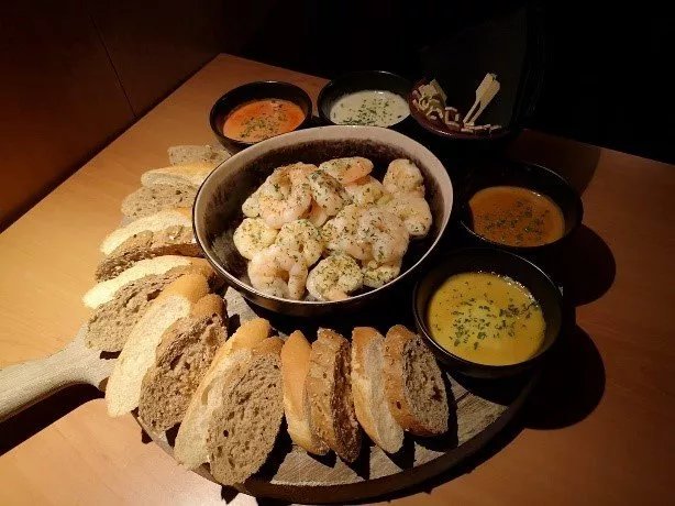 Chloe's Lounge & Tapas