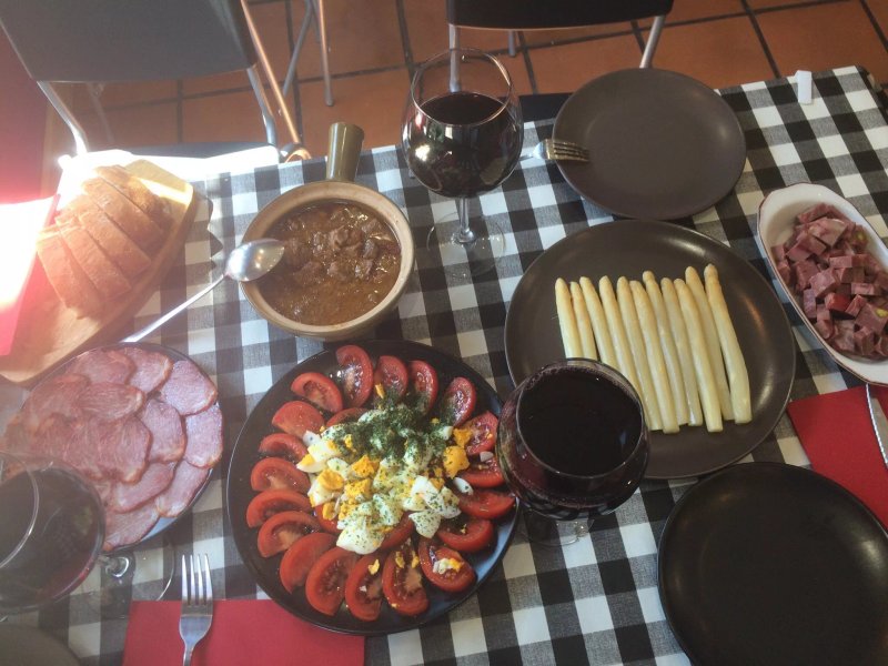 Jamoneria Molino De Los Montes
