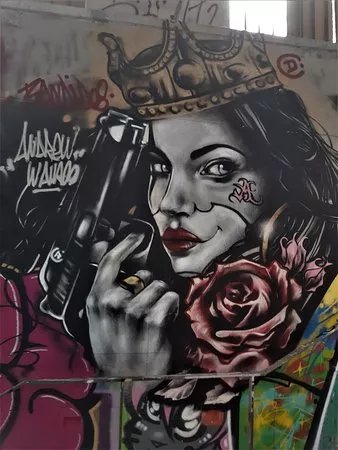 Fresque "La femme au revolver"