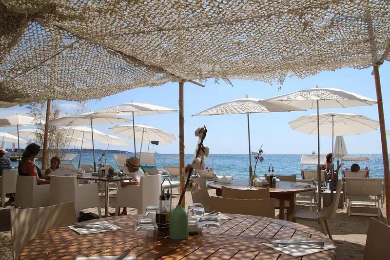Charming little villa by the sea with garden, 250 m from the sandy beach / 5