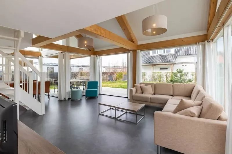Holiday home near the bustling center of Renesse