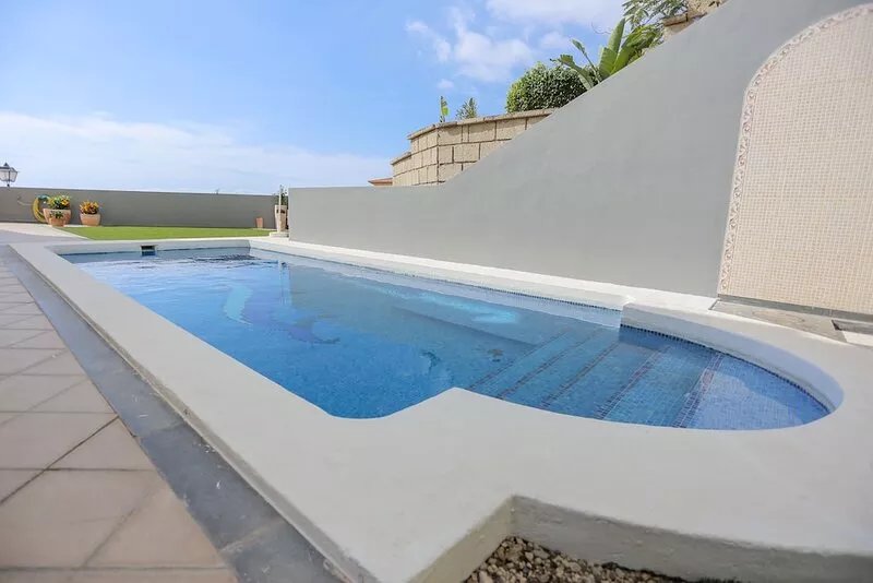 A house with wonderful views of Tenerife South, La Gomera and sunsets