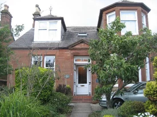 Tigh Dearg Bed & Breakfast