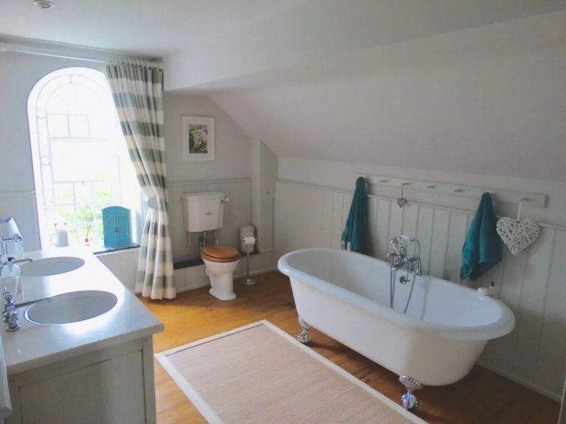Little Barn House B&B