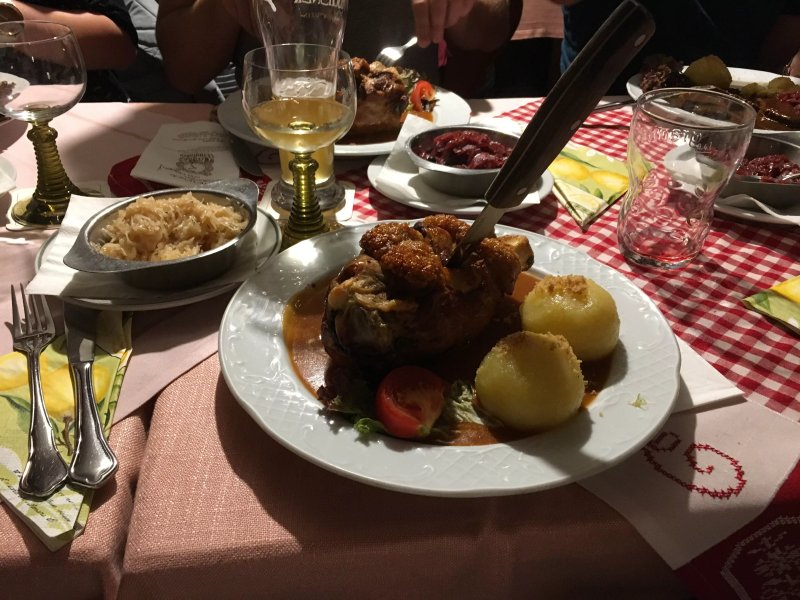 Urlaubs Weinstuben