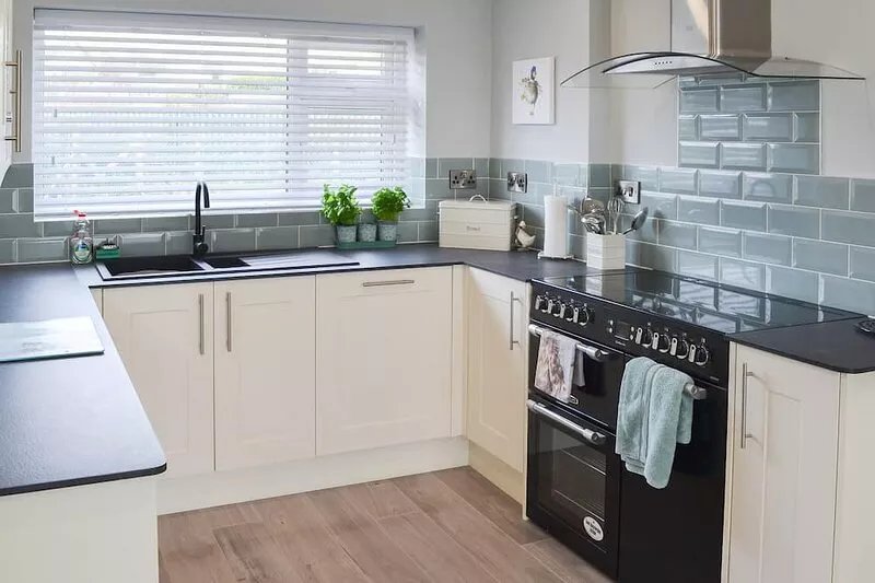 4 bedroom accommodation in Criccieth, near Porthmadog