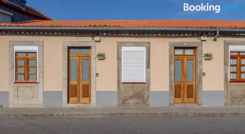 Catorze de Outubro Houses